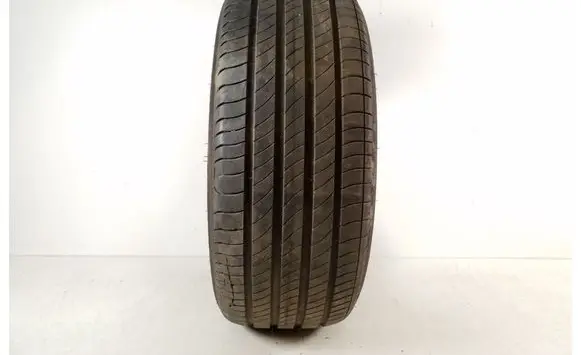BMW X1 F48 F49 R18 summer tire 