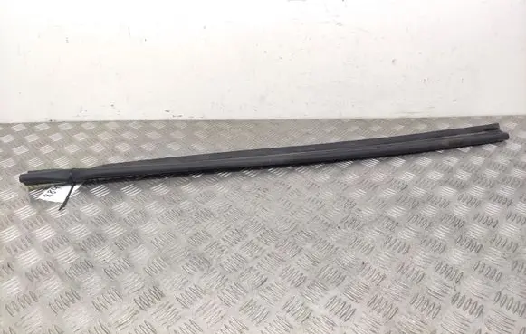 Audi A4 S4 B8 8K Engine compartment rubber 