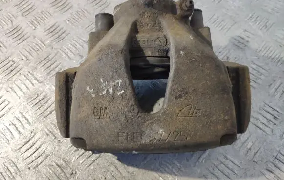 Opel Zafira B Front brake caliper 5725