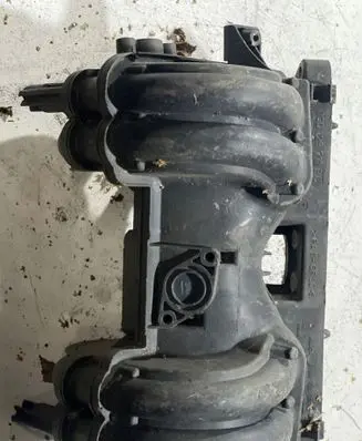 Volkswagen Polo Intake manifold 030129711BC 00300669