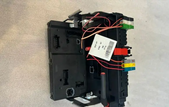 Mercedes-Benz S W221 Fuse module A2215403250 A2215450801 08022178