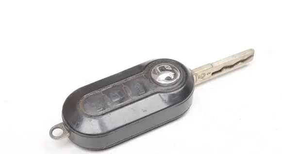Opel Combo D Ignition key/card 