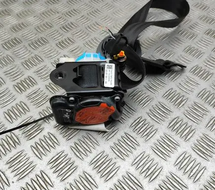 Audi Q3 8U Front seatbelt 8U0857705C