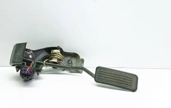 Toyota Corolla Verso E121 Accelerator throttle pedal 8928147010 1983003010 08D02