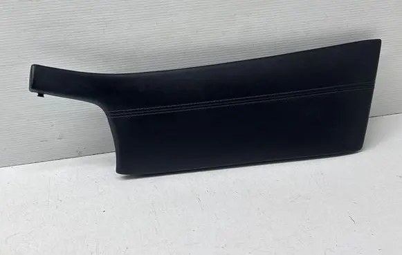 Nissan X-Trail T32 Panel trim 682136FP0A