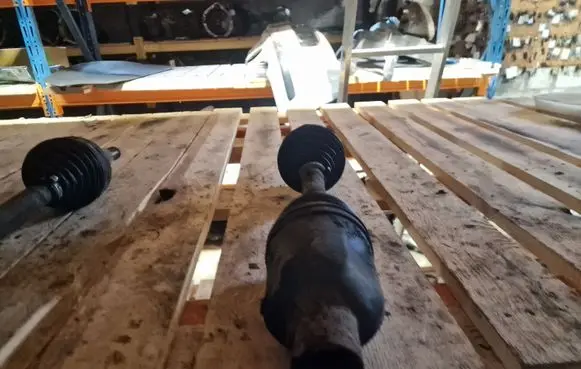 Front driveshaft