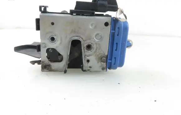 Audi A8 S8 D2 4D Rear door lock 4D0839015A