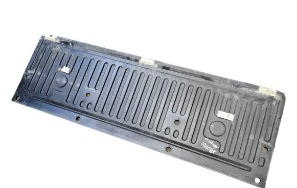 Nissan Navara D23 Tailgate trim
