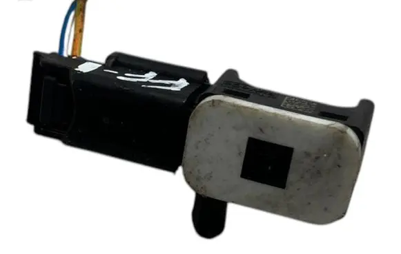 Ford Focus Airbag deployment crash/impact sensor AM5T14B342AA C83HA 120509201