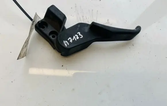 Volkswagen PASSAT B5 Engine bonnet (hood) release handle 3b1823533