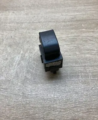 Toyota Corolla Verso AR10 Electric window control switch 848100F010
