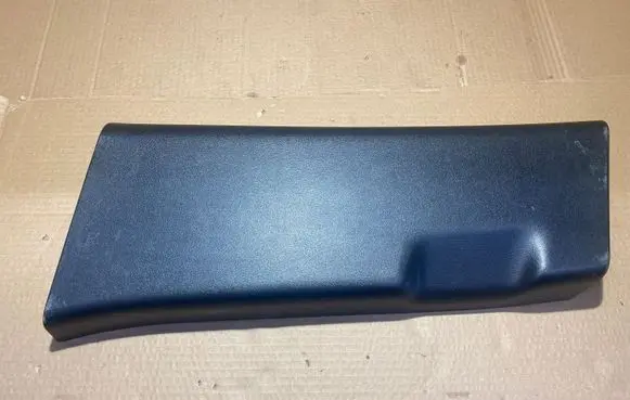 (B) pillar trim (bottom)