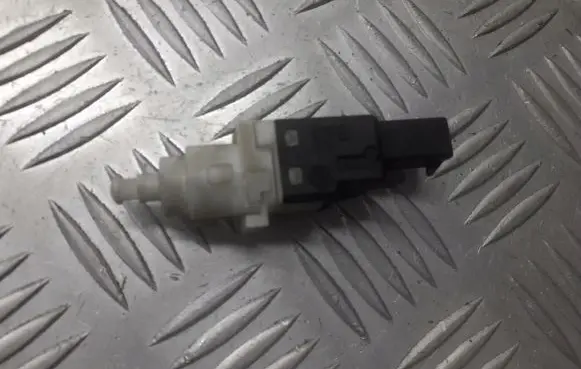 Fiat Punto (188) Brake pedal sensor switch 46840510