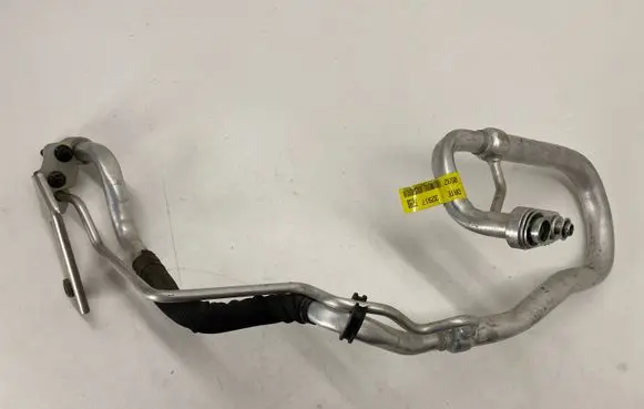 Jeep Grand Cherokee Air conditioning (A/C) pipe/hose 68217214AD 53222R 12500081