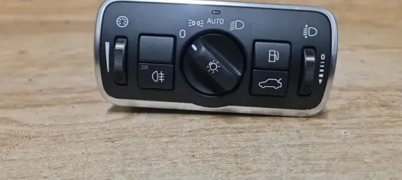 Volvo XC70 Light switch 30739456