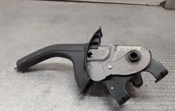 Hyundai i30 Handbrake/parking brake lever assembly 