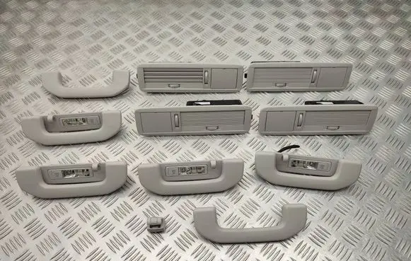 Mercedes-Benz Vito Viano W447 A set of handles for the ceiling A0998150039 A0009060935 A0998150000