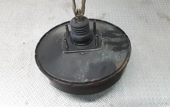 Nissan Primera Brake booster 47210AV701