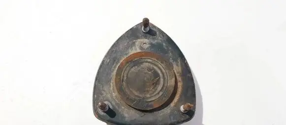 Toyota Yaris Coil spring mount 