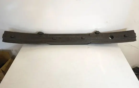 Front bumper foam support bar