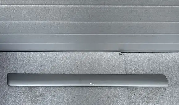 Nissan Patrol Y61 Front door trim (molding) 80871VC300