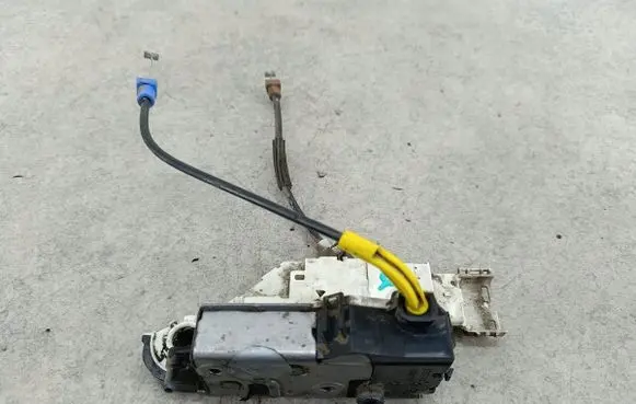 Fiat Scudo Loading door lock 968133618040827149