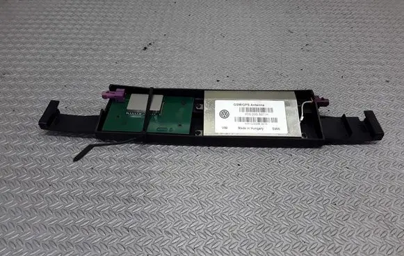 Volkswagen Phaeton Aerial antenna amplifier 3D0035507H