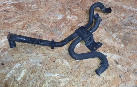 Mercedes-Benz CLA C117 X117 W117 Engine coolant pipe/hose A2468303196