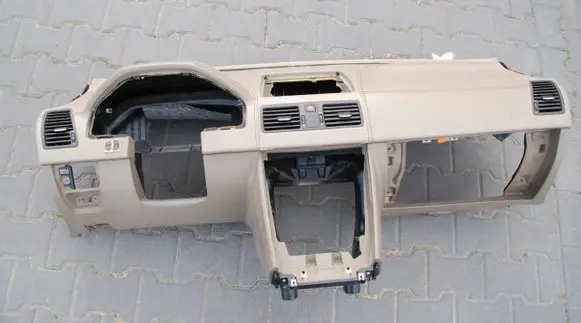 Volvo XC90 Dashboard 185KM