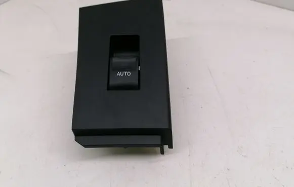 Toyota Auris E180 Electric window control switch 7427202630 GEO0025334