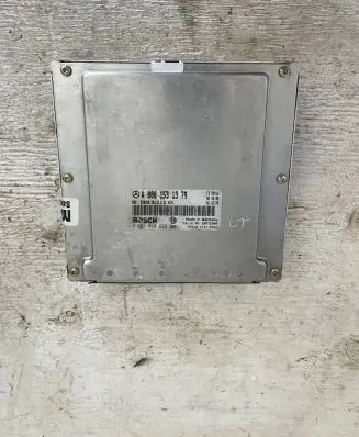 Mercedes-Benz E W210 Engine control unit/module A0001531379 0281010222