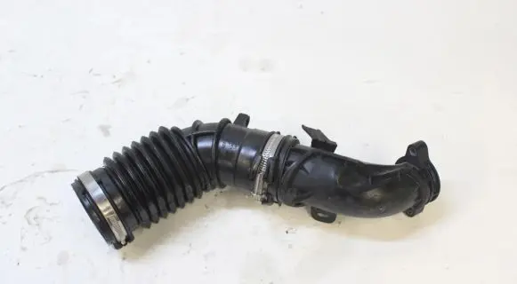 Coolant pipe/hose