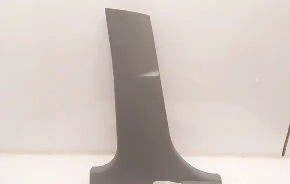 (B) pillar trim (bottom)