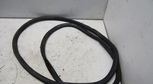 Opel Crossland X Front door rubber seal 