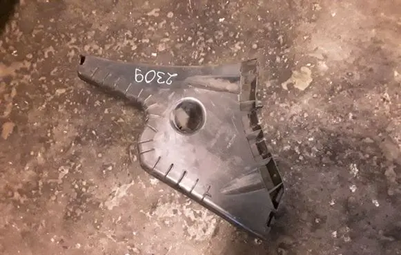 Volvo S60 Bumper support mounting bracket corner 30796627