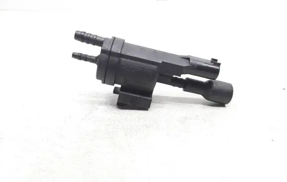 Mercedes-Benz C W204 Vacuum valve 0025407097