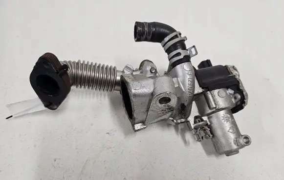 Infiniti M30 EGR valve 8201016581