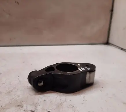 Volkswagen PASSAT B6 Camshaft holder 03G443