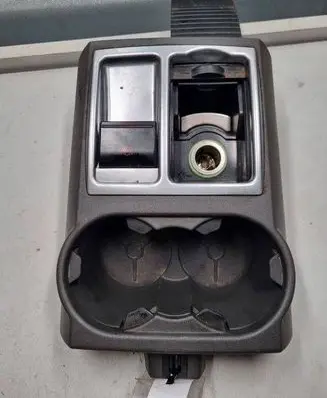 Ford C-MAX I Cup holder front 