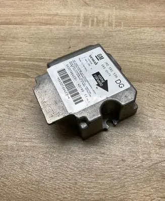 Opel Zafira A Airbag control unit/module 90582536 5WK4190
