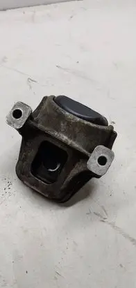 Audi A4 S4 B8 8K Engine mount bracket