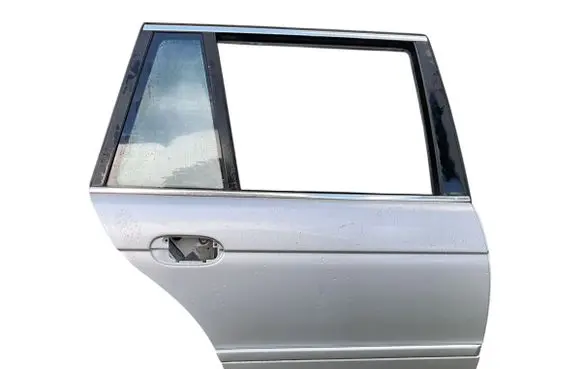 BMW 5 E39 Rear door