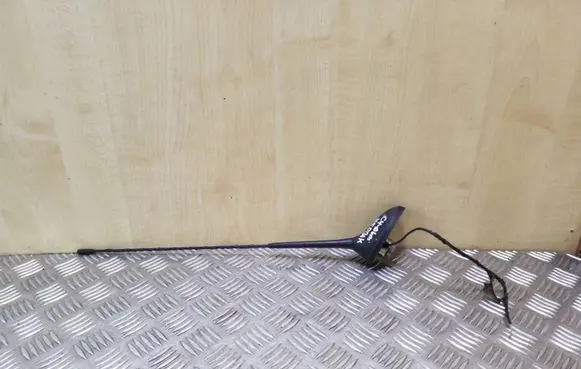 Radio antenna