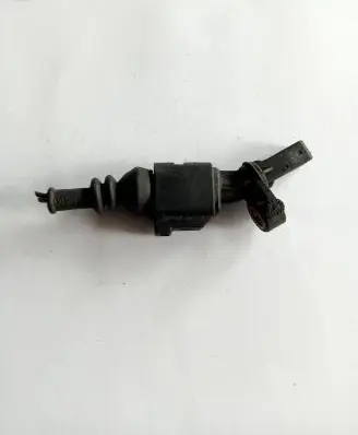 Volkswagen Golf VII Rear ABS sensor wiring 6e0973702