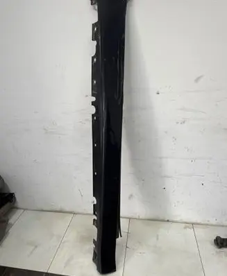 BMW X5 E70 Sill 