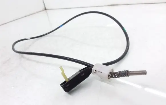 Mercedes-Benz C W204 Gear shift cable linkage 2032670064
