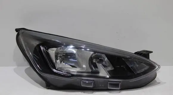 Ford Focus Headlight/headlamp JX7B13W029CE