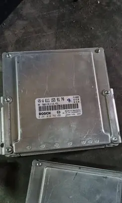 Mercedes-Benz E W210 Engine control unit/module A6111539179 0281010762