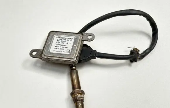 Mercedes-Benz C W205 Lambda probe sensor A0009053403 5WK96681C 141020202408