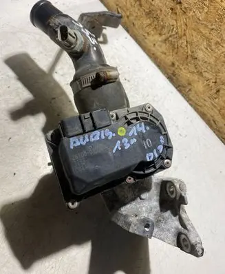 Toyota Auris E180 Throttle valve 148008025 261000N030